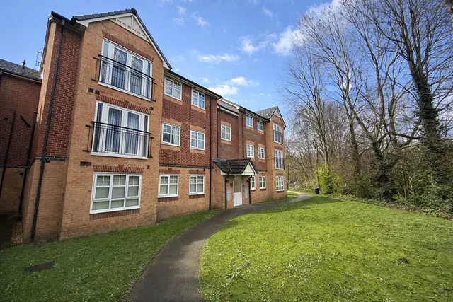 Sandringham Place, Hartford, Northwich, Cheshire, CW8, photo 1
