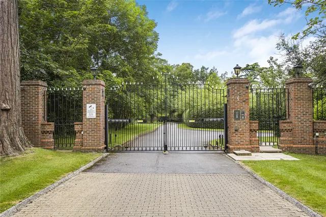 Photo 3 — Northaw Place, Coopers Lane, Northaw, Hertfordshire, EN6 4NQ