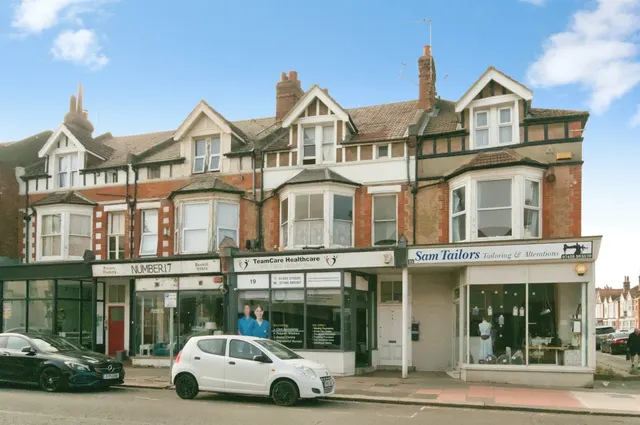 Wickham Avenue, Bexhill-On-Sea, photo 1