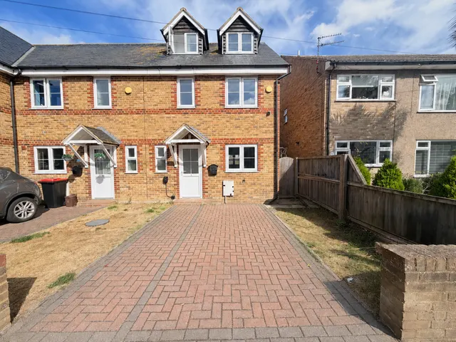 The Willows, Westgate-on-Sea, Kent, CT8 8HF, photo 1