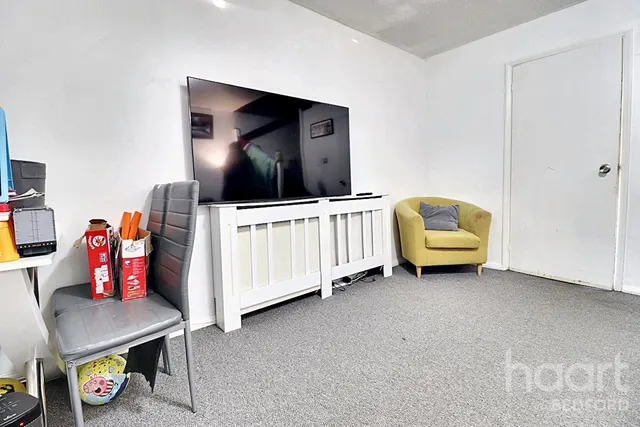 Hurst Grove, Bedford, MK40, photo 2