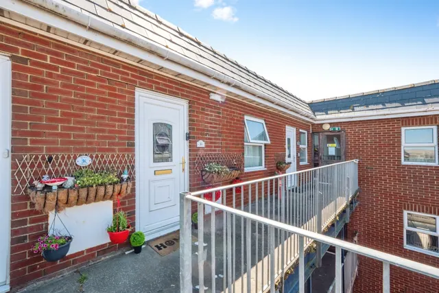 Great George Street, Weymouth, photo 1