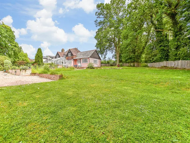 Tonbridge Road, Hildenborough, TN11, photo 2