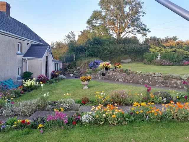 Maesgwynne Road, Fishguard, SA65, photo 1