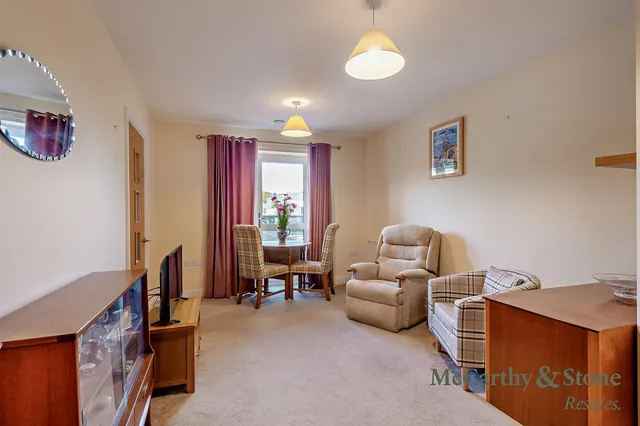 Kempley Close, Hampton Centre, PE7, photo 2