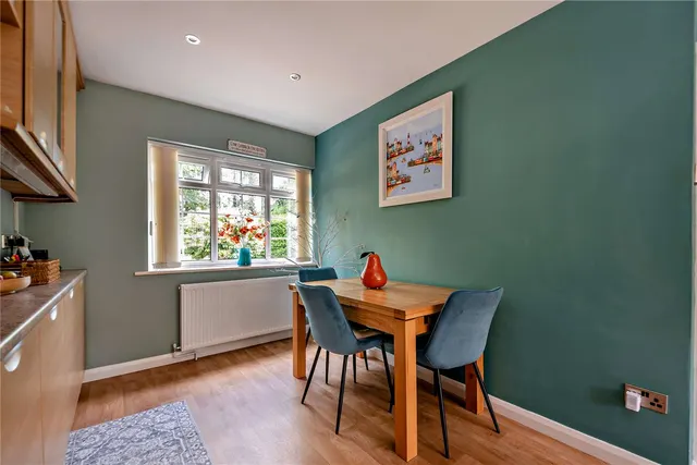 Ashford Hill Road, Headley, RG19, photo 3