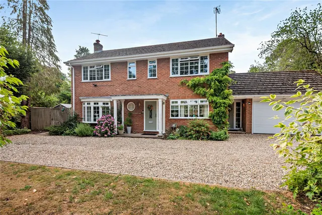 Ashford Hill Road, Headley, RG19, photo 1