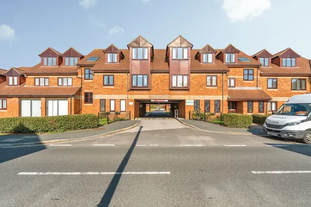 Water Lane, Totton, SO40, photo 1