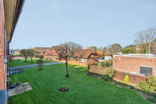 Water Lane, Totton, SO40, photo 2