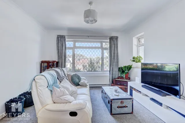 Stanpit, Christchurch, BH23, photo 2