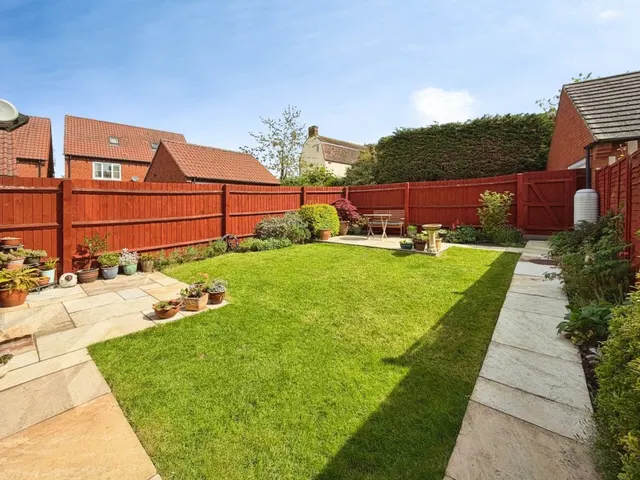 Photo 2 — Lansdowne Close, Dilton Marsh