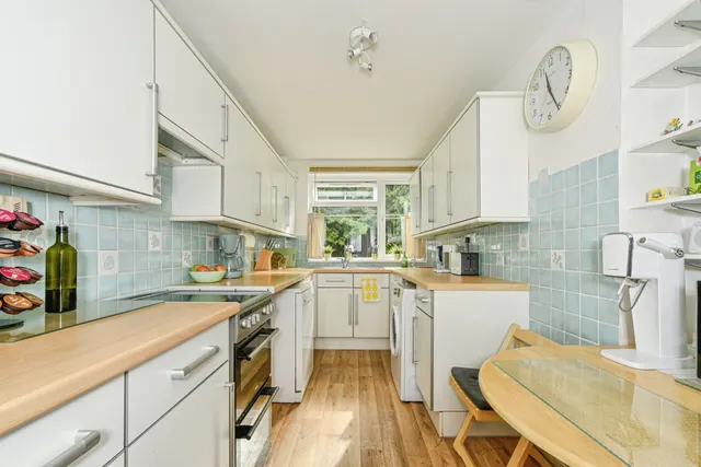 Tollgate Road, Salisbury, SP1, photo 3