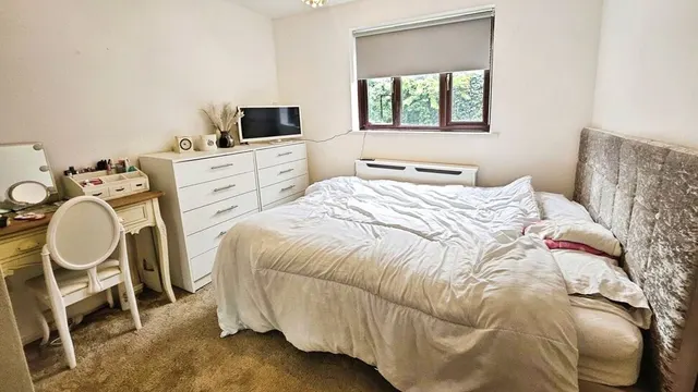 Woodfall Drive, Crayford, DA1, photo 2