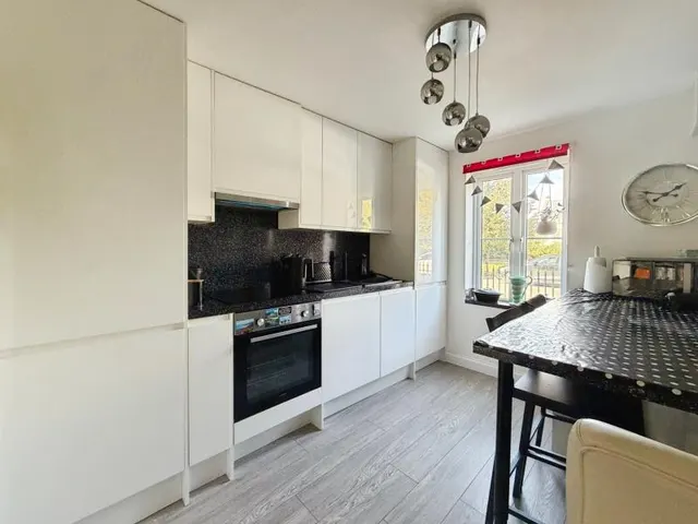 Longridge Way, Weston Village, BS24, photo 3