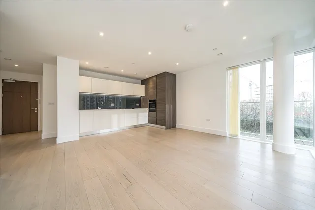 Pegler Square, Kidbrooke Village, SE3, photo 3