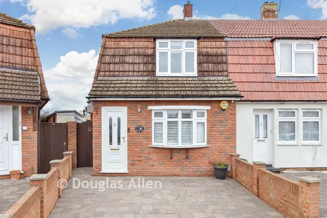 Walton Road, Romford, RM5, photo 1