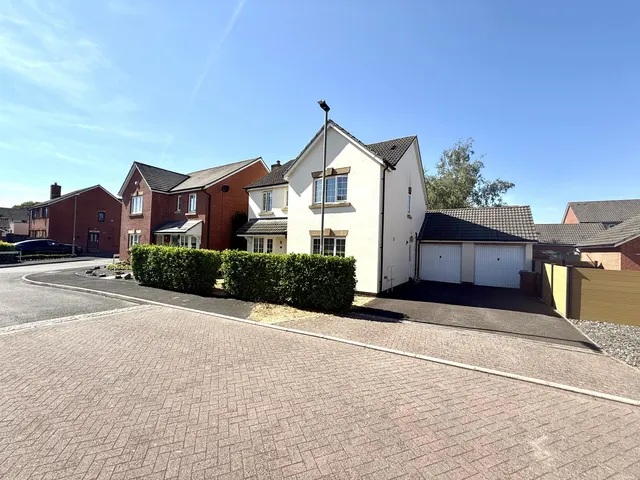 Elderberry Way, Cullompton, EX15, photo 1