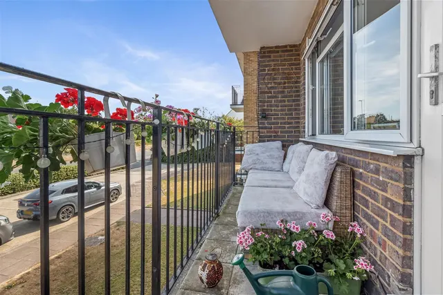 Photo 2 — Goring Road, Goring-By-Sea, Worthing