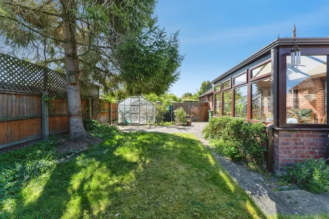 Vincent Close, Feltwell, IP26, photo 2
