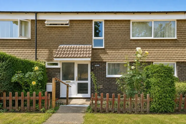 Wisden Road, Stevenage, photo 1