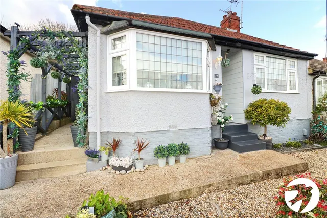 Holly Hill Road, Erith, DA8, photo 1