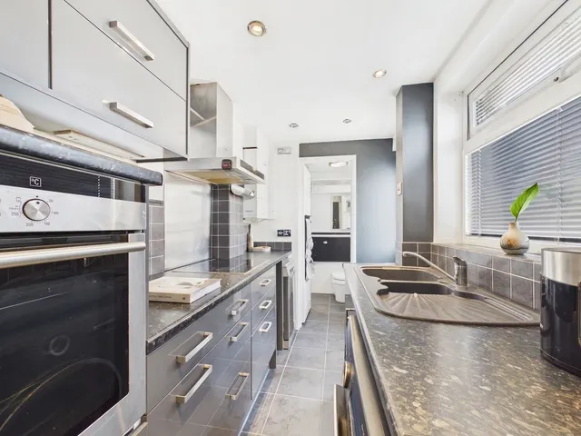 Photo 3 — Victoria Retreat, Cheltenham, GL50 2XP