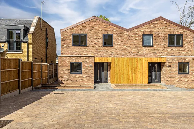 Station Road, New Barnet, EN5, photo 1