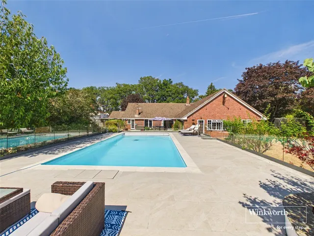 Carbinswood Lane, Woolhampton, RG7, photo 1