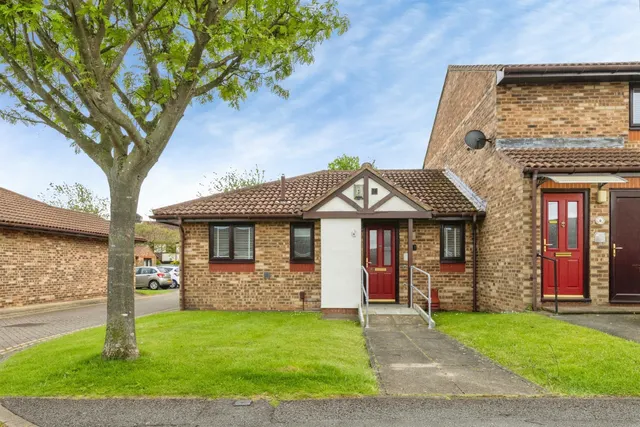 Staindale Place, Hartlepool, photo 1
