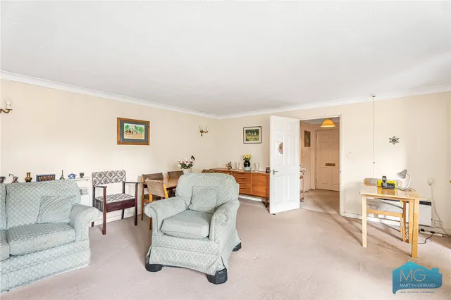 Avenue Road, London, N14, photo 3