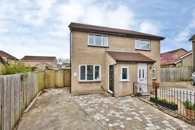 Golding Close, Wells, BA5, photo 1