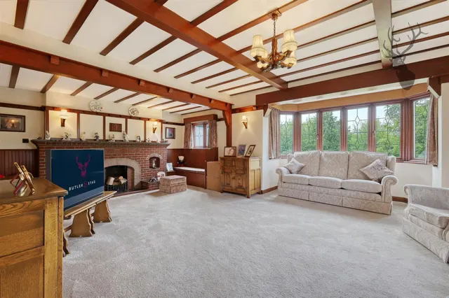 Courtland Drive, Chigwell, IG7, photo 2