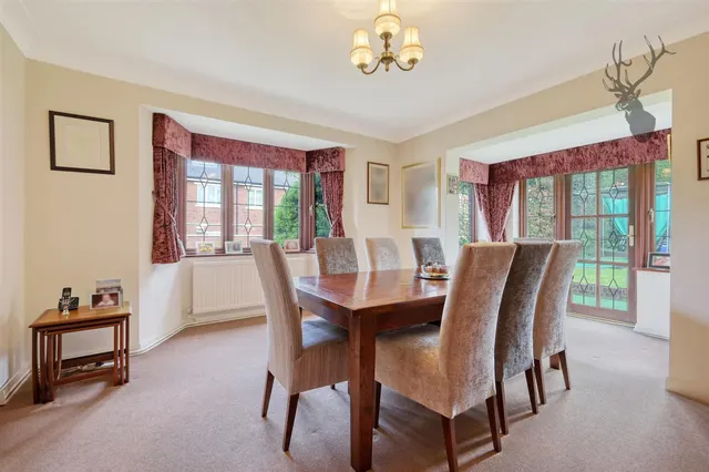Courtland Drive, Chigwell, IG7, photo 3