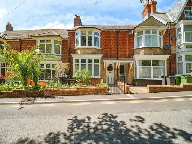 Old Castle Road, Weymouth, DT4, photo 1