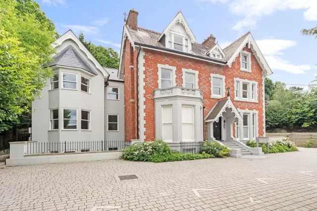 Carlton Road, Tunbridge Wells, photo 1