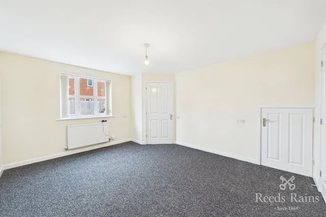 Photo 2 — Hamsterley Avenue, Manchester, Greater Manchester, M18