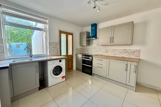 Wybunbury Road, Willaston, CW5, photo 2