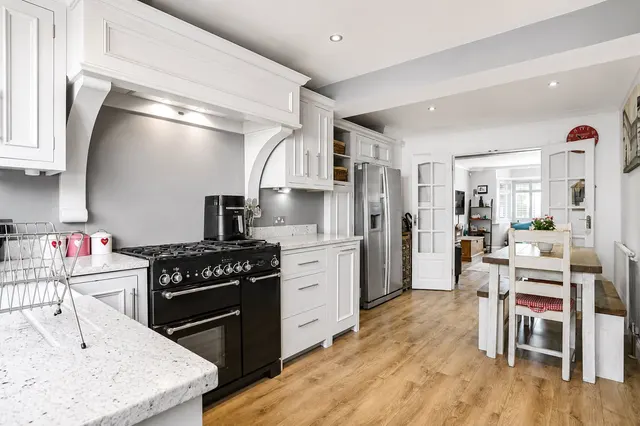 Ashenden Road, Guildford, GU2, photo 3