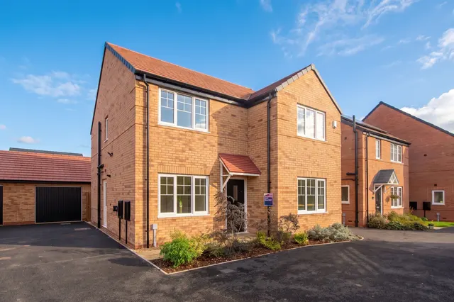 Eyam Close, Kettering, NN14, photo 1