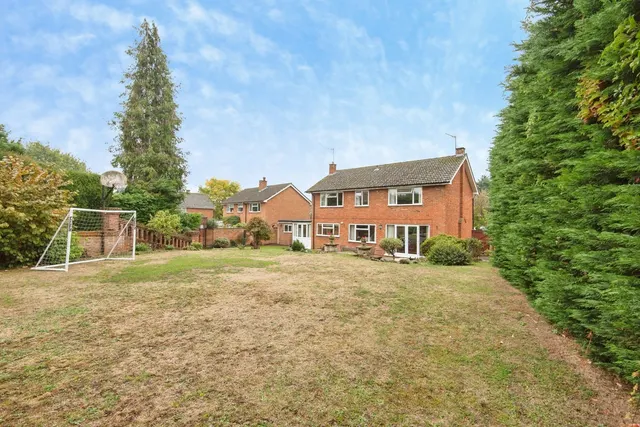 Manor Close, Ickleford, SG5, photo 2