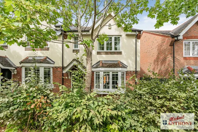 Barnet Close, Oakhill, MK5, photo 1