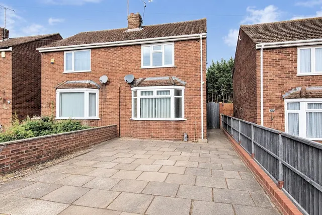 Runfold Avenue, Icknield Catchment, LU3, photo 1