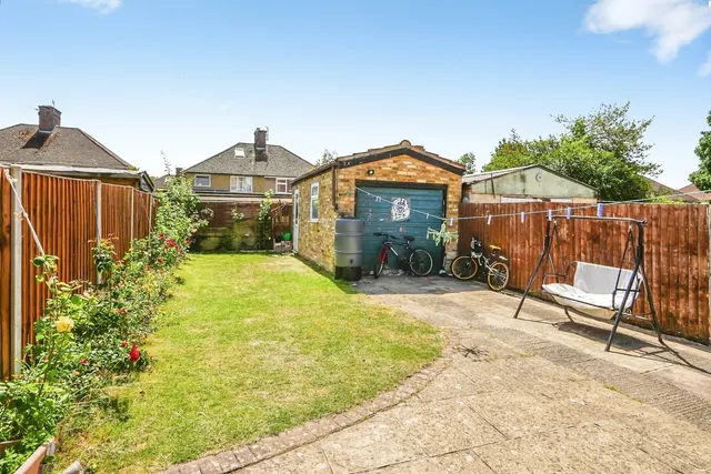 Photo 2 — Kelburne Road, Oxford, Oxfordshire, OX4