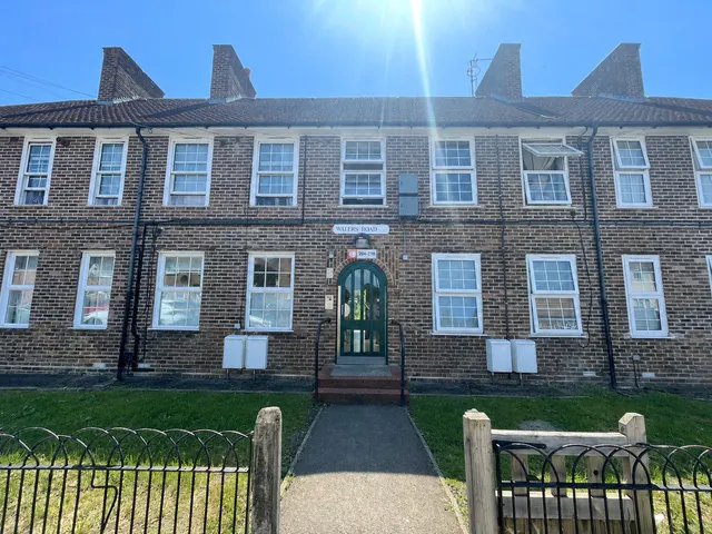 Waters Road, London, SE6, photo 1