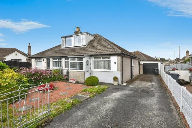 Lincoln Close, Morecambe, LA4, photo 1