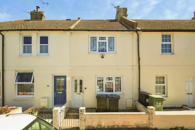 Sidley Road, Eastbourne, photo 1