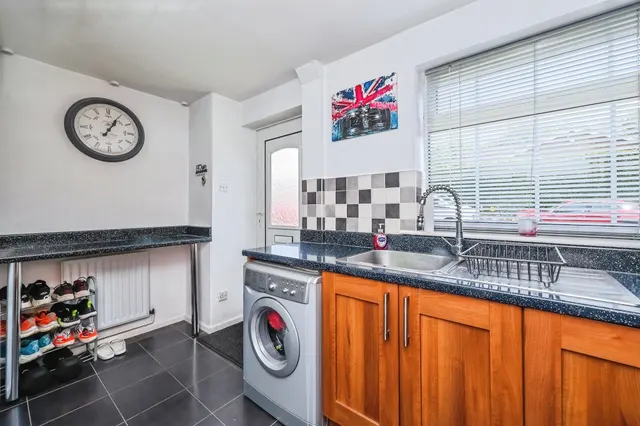 Shelton Avenue, Hucknall, NG15, photo 3