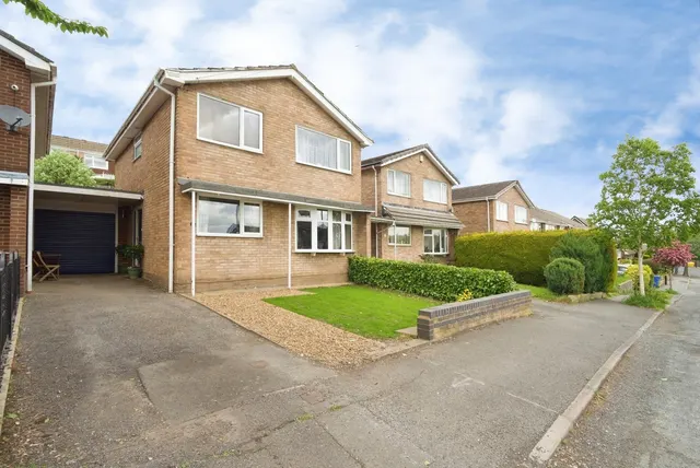 Woodstock Road, Loxley, Sheffield, S6, photo 1