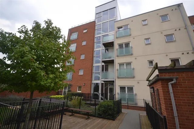 Malcolm Place, Caversham Road, Reading, Berkshire, photo 1