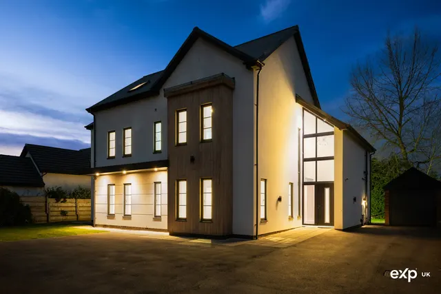 Sheepwalk Lane, Ravenshead, photo 1